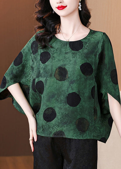 Classic Vintage Shirt with a Flattering Fit