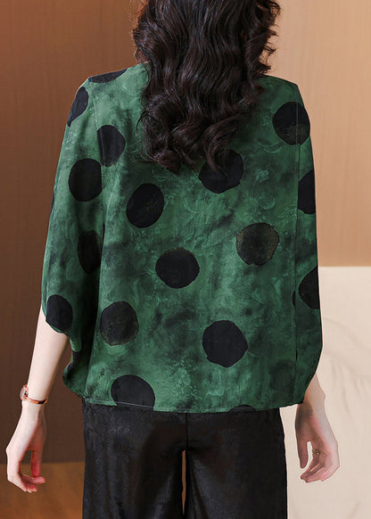 Classic Vintage Shirt with a Flattering Fit