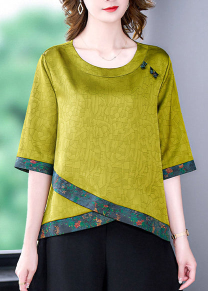Beautifully Finished Top in a Timeless Design