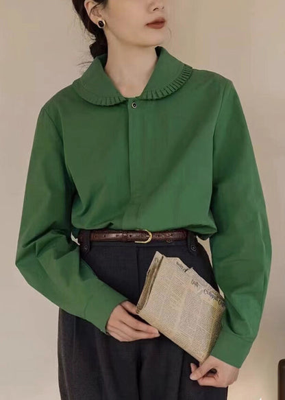 Classic Vintage Blouse with a Flattering Fit
