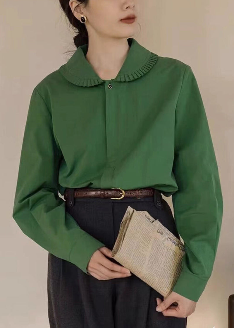 Classic Vintage Blouse with a Flattering Fit