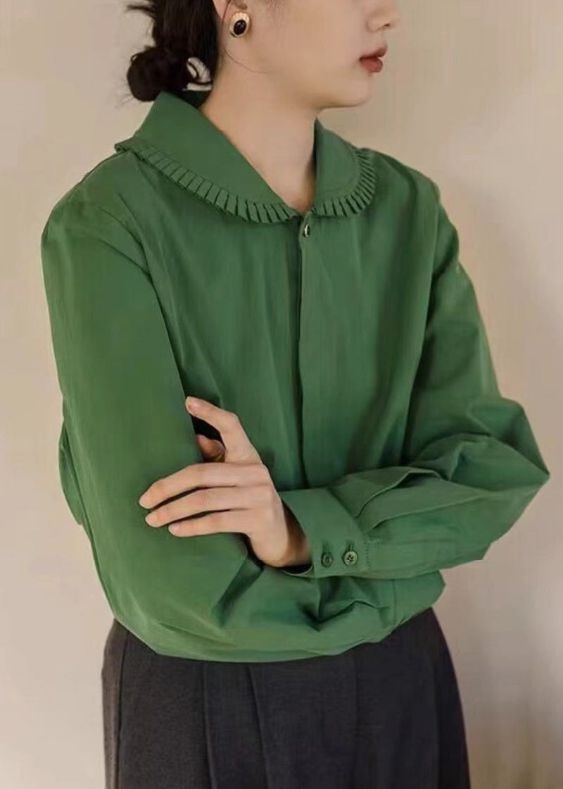 Classic Vintage Blouse with a Flattering Fit