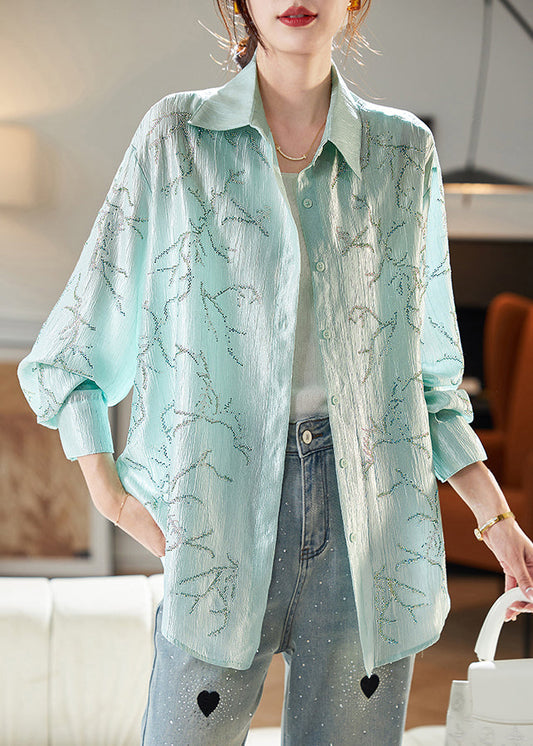 Beautifully Finished Blouse in a Timeless Design