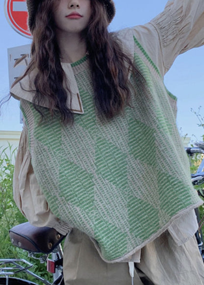 Classic Vintage Shirt with a Flattering Fit