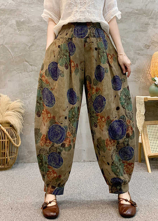 A Vintage Style Pants with Delicate Timeless Details