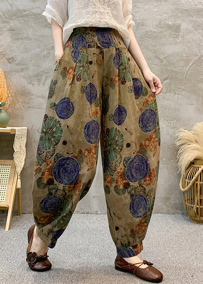 A Vintage Style Pants with Delicate Timeless Details
