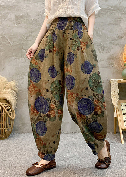 A Vintage Style Pants with Delicate Timeless Details