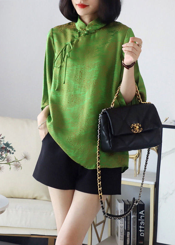 Sophisticated Top with a Clean Classic Look