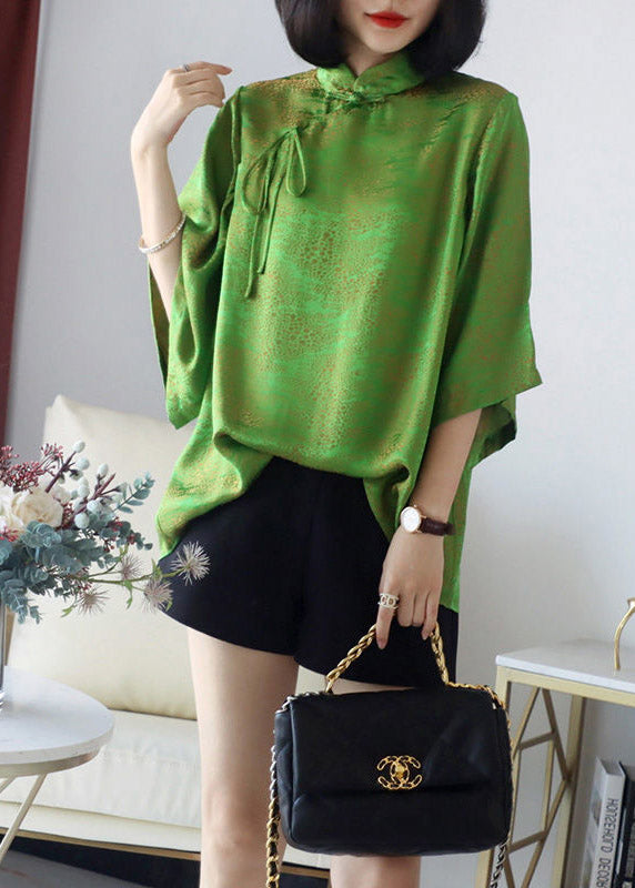 Sophisticated Top with a Clean Classic Look