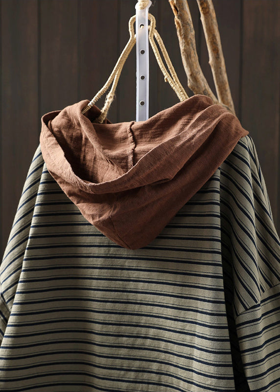 Well Tailored Blouse with a Graceful Silhouette
