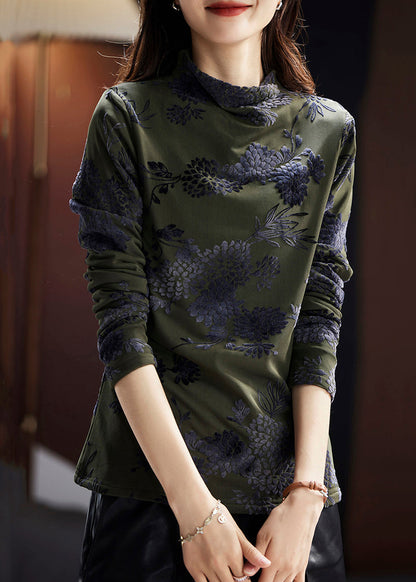 Polished Top with an Effortless Classic Look