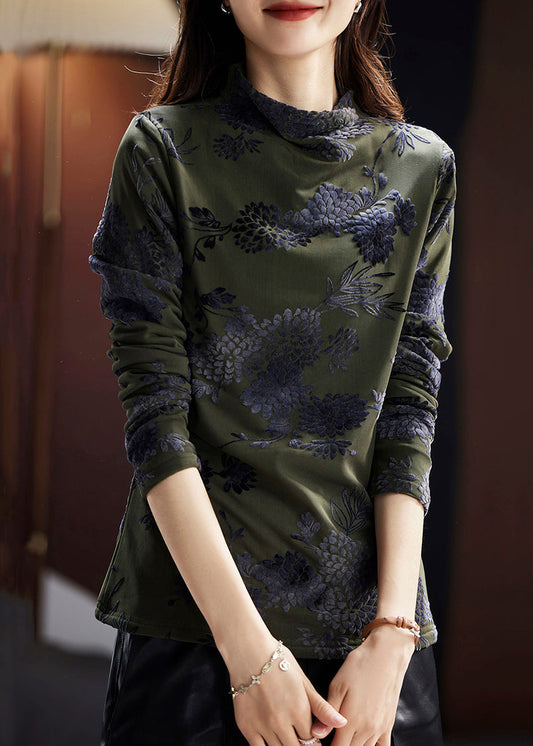 Polished Top with an Effortless Classic Look
