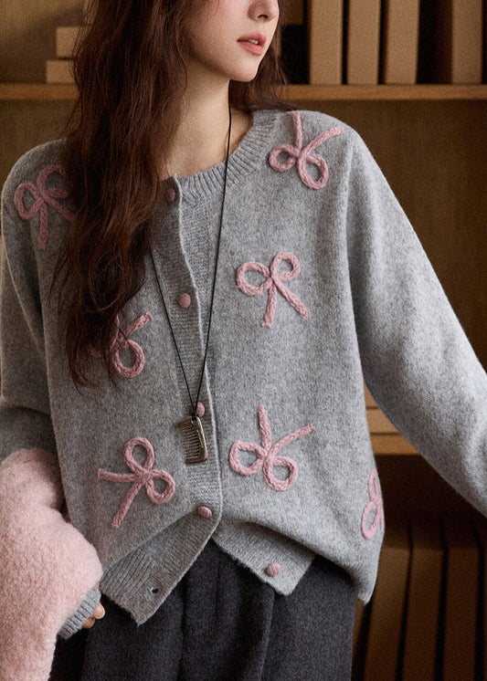 Gracefully Styled Cardigan for Any Occasion