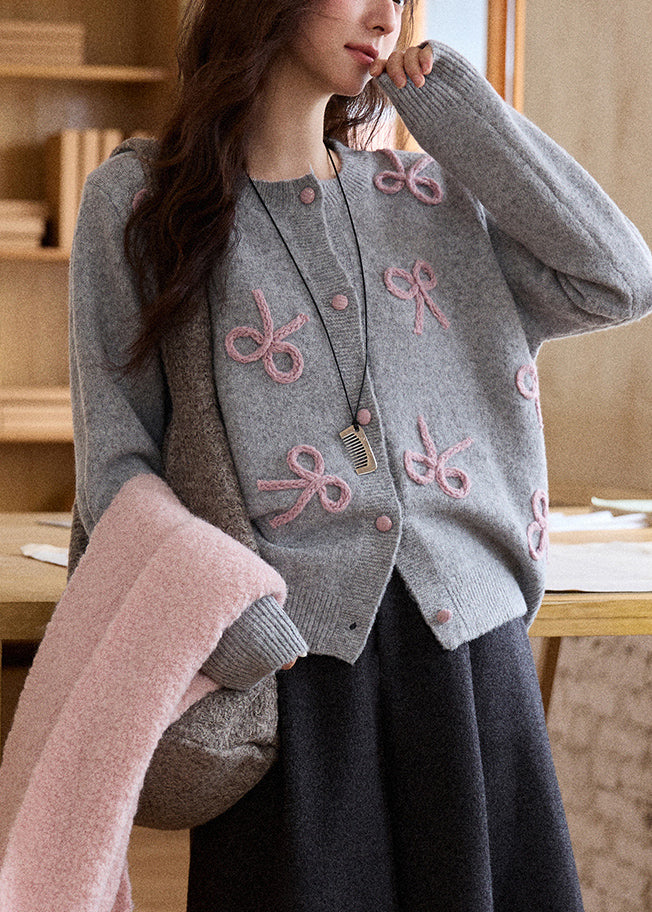 Gracefully Styled Cardigan for Any Occasion