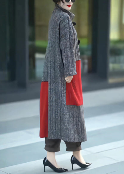 Well Tailored Coat with a Graceful Silhouette