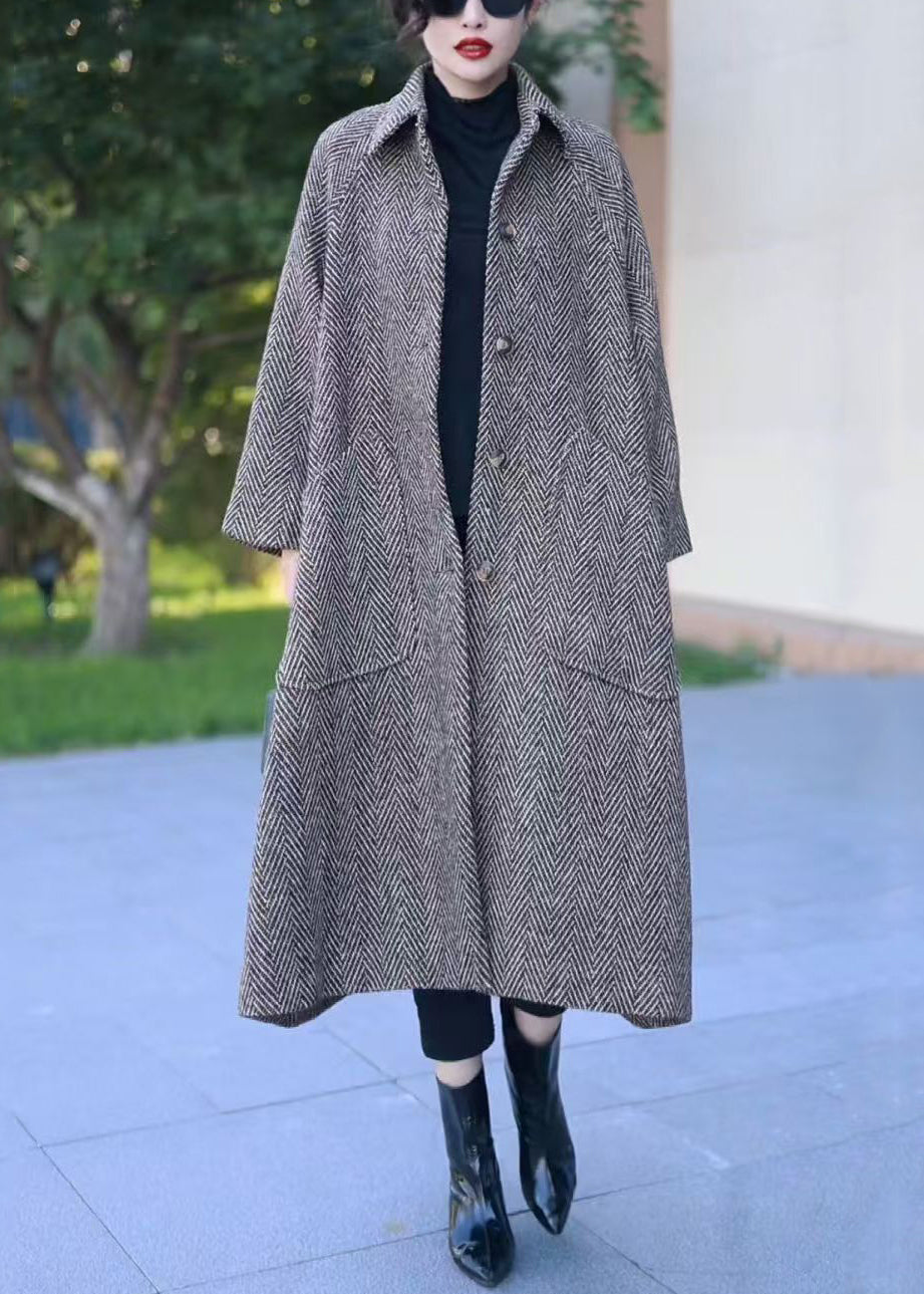 Elegantly Styled Coat for Everyday Wear