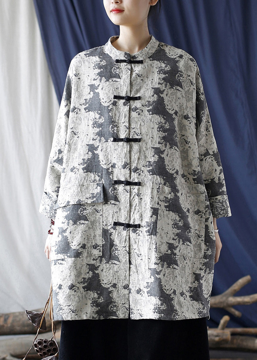Elegantly Styled Coat for Everyday Wear