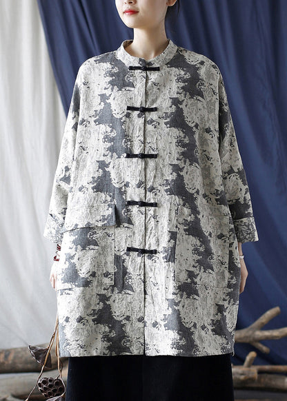 Elegantly Styled Coat for Everyday Wear