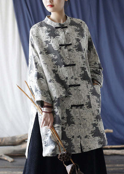 Elegantly Styled Coat for Everyday Wear