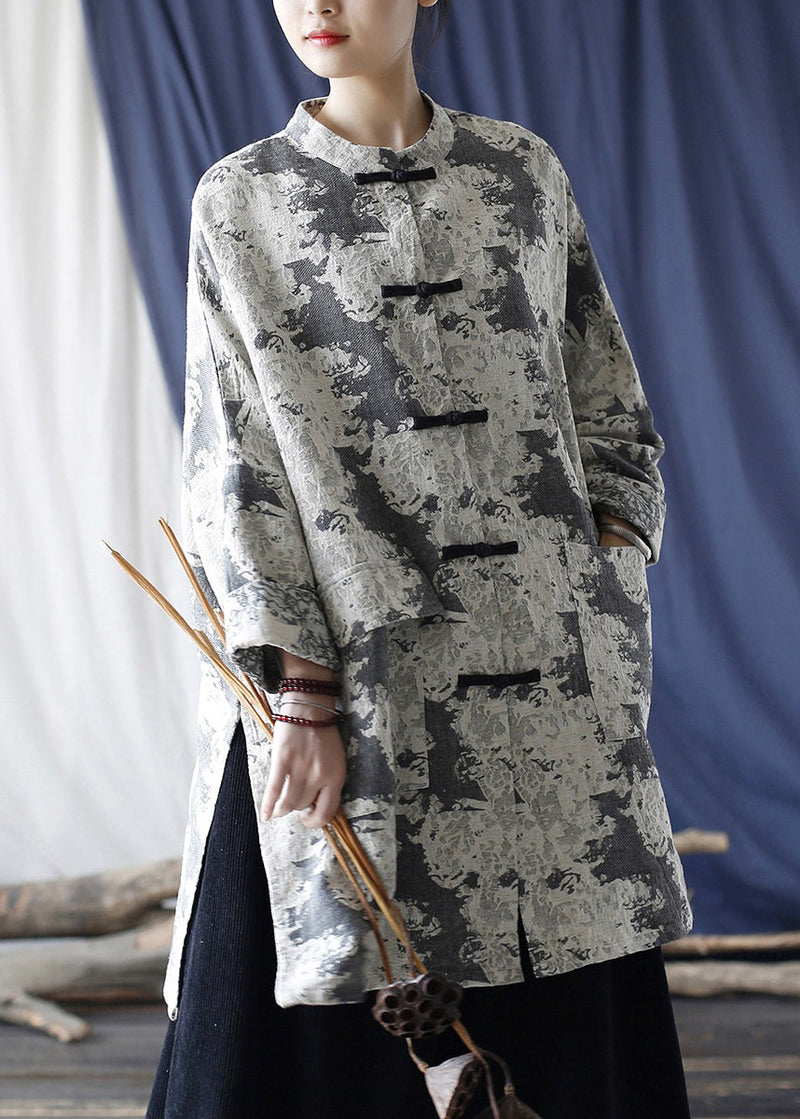 Elegantly Styled Coat for Everyday Wear