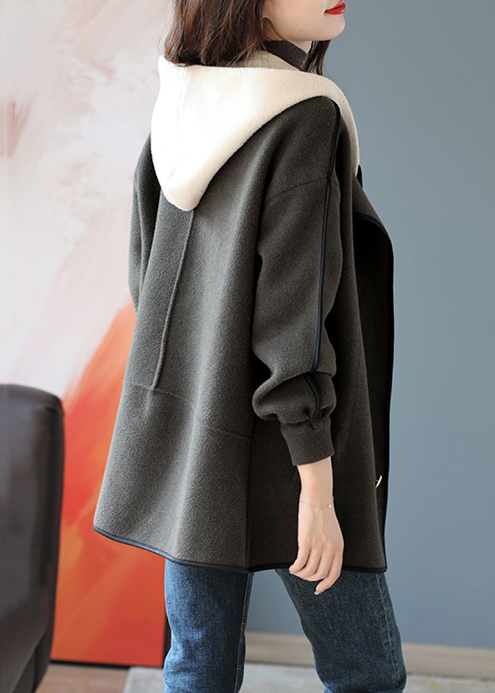 Beautifully Finished Coat in a Timeless Design