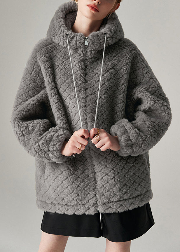 Elegantly Styled Coat for Everyday Wear
