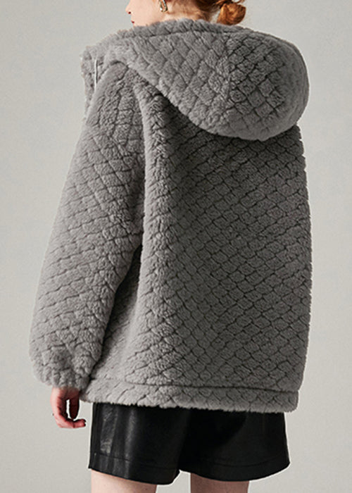 Elegantly Styled Coat for Everyday Wear