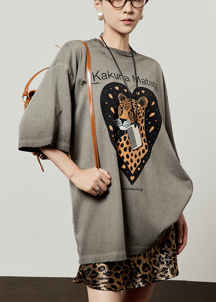 A Vintage Style Shirt with Delicate Timeless Details