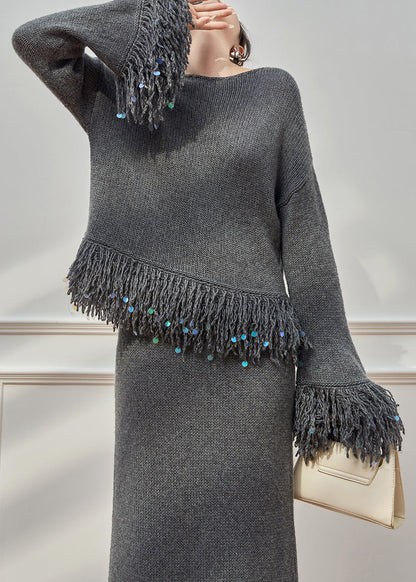 Classic Vintage Sweater with a Flattering Fit