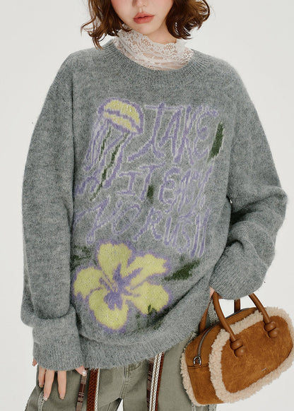Effortlessly Elegant Sweater with a Timeless Design