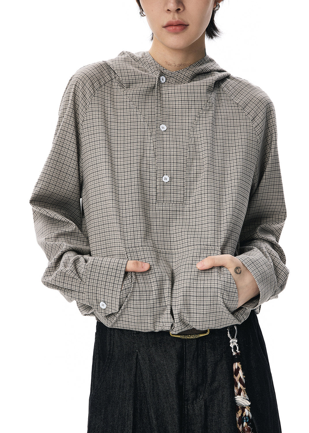 Well Tailored Shirt with a Graceful Silhouette