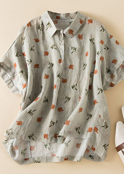 Classic Vintage Blouse with a Flattering Fit