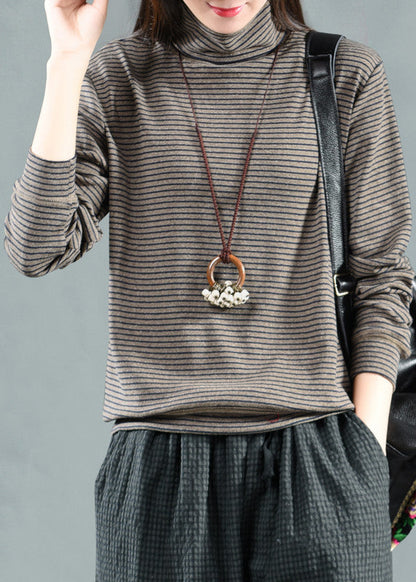 A Vintage Style Top with Delicate Timeless Details