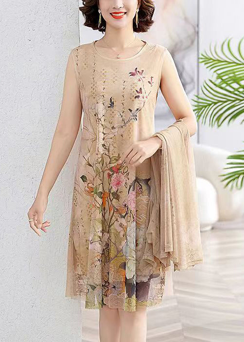 Classic Vintage Cardigan with a Flattering Fit