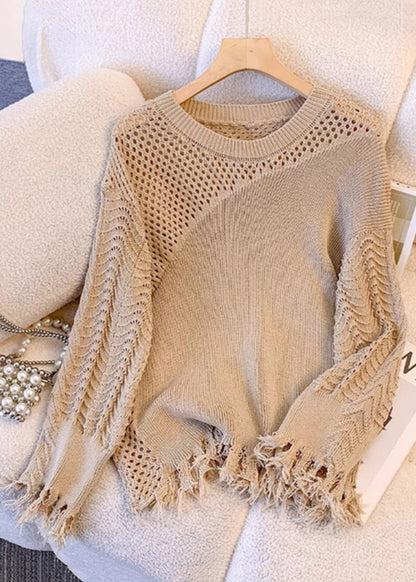 Well Tailored Sweater with a Graceful Silhouette