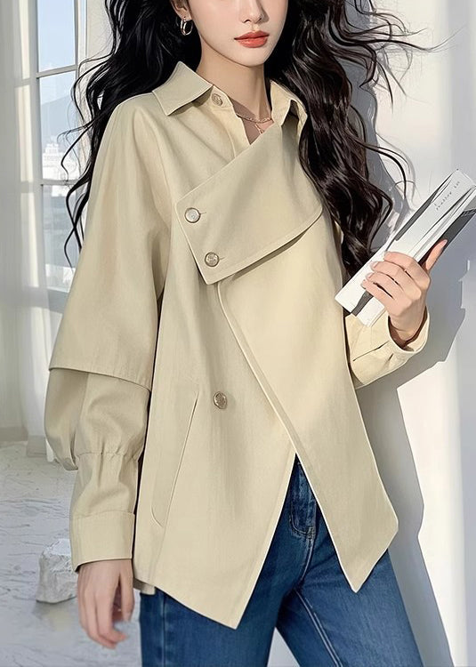 Sophisticated Coat with a Clean Classic Look