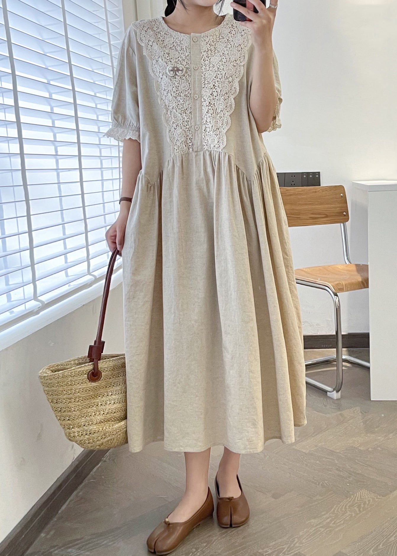 Sophisticated Dress with a Clean Classic Look