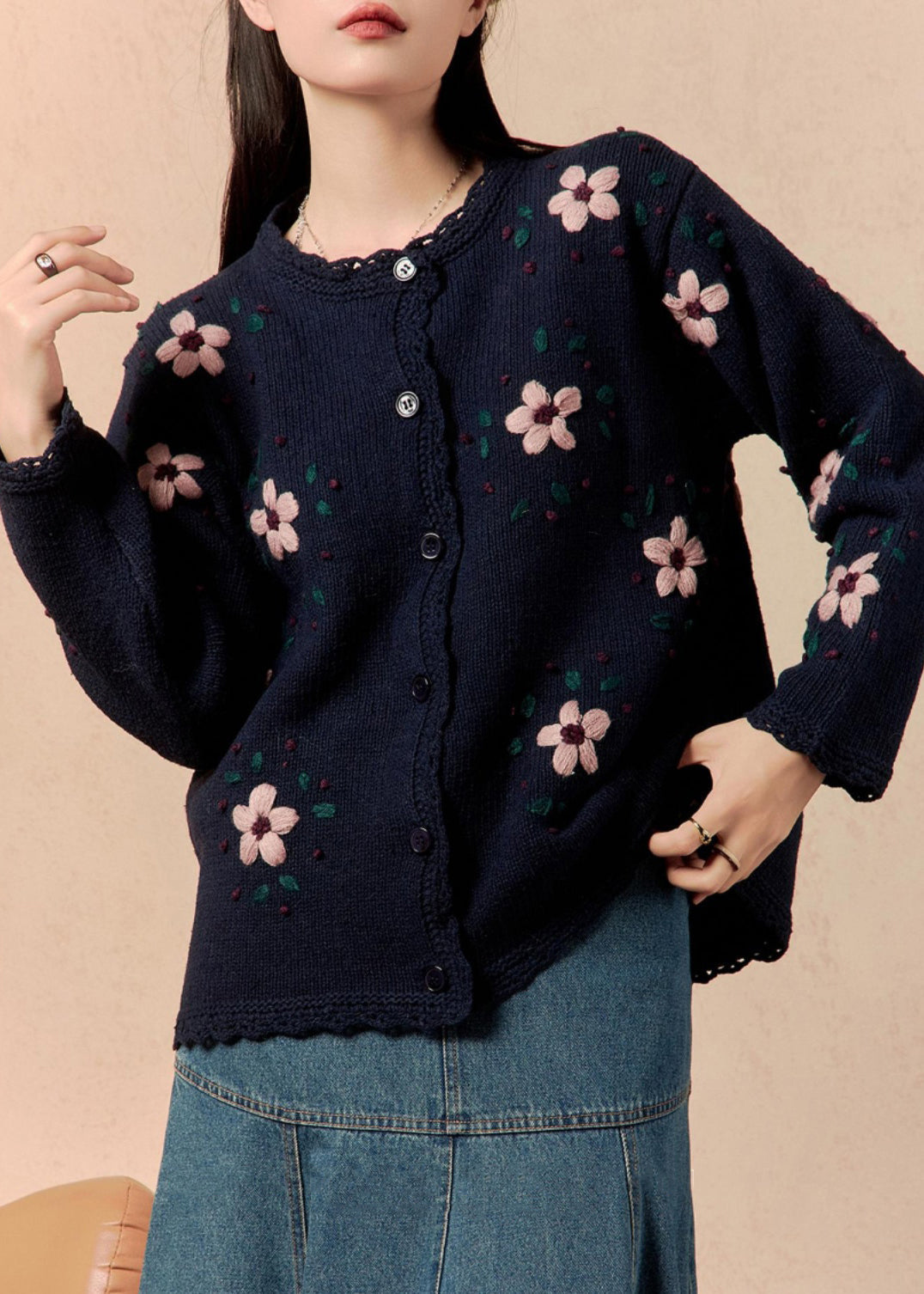 Elegantly Styled Coat for Everyday Wear
