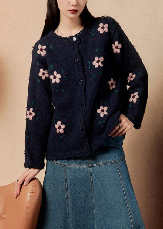 Effortlessly Elegant Coat with a Timeless Design