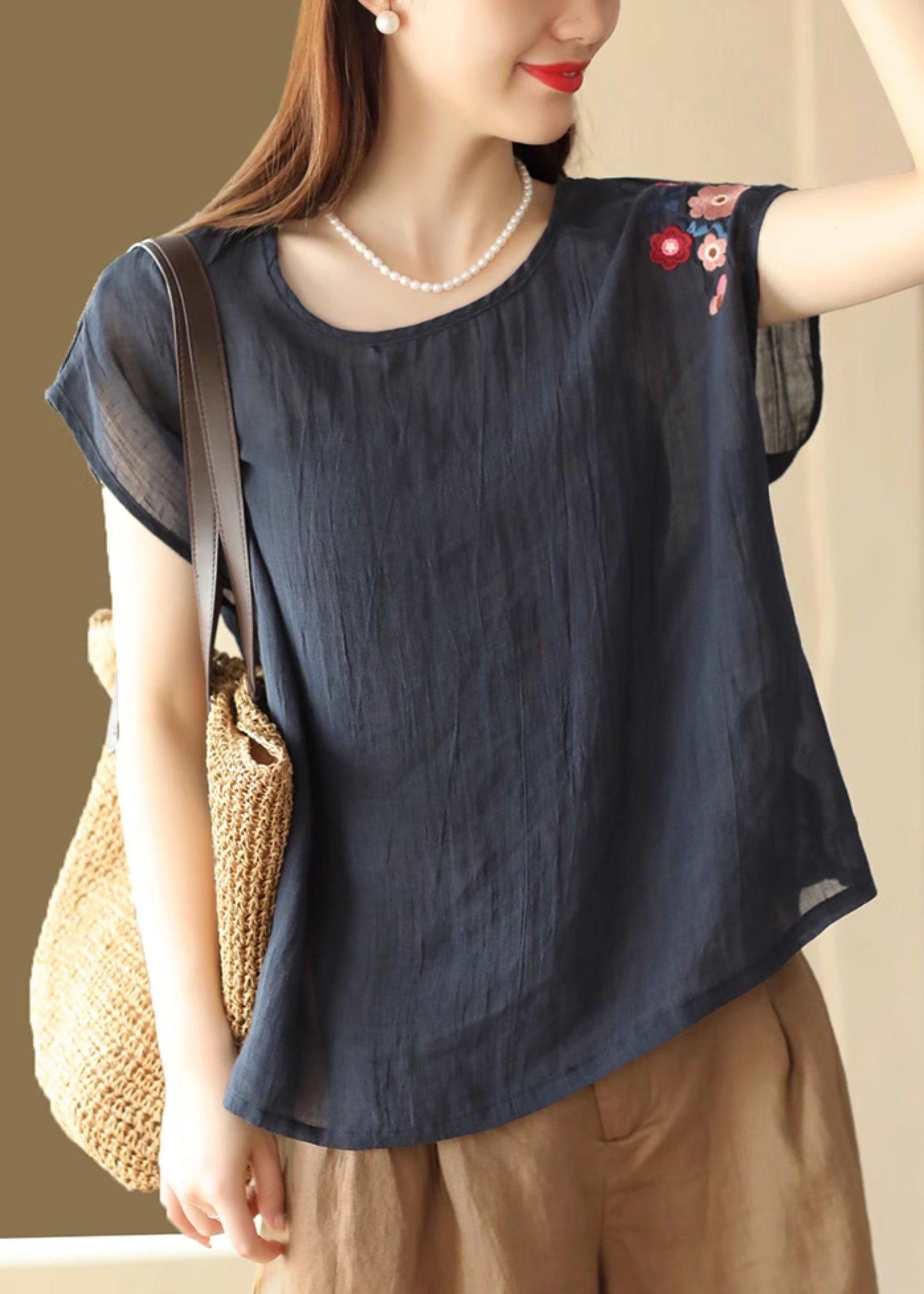 Elegantly Styled Shirt for Everyday Wear