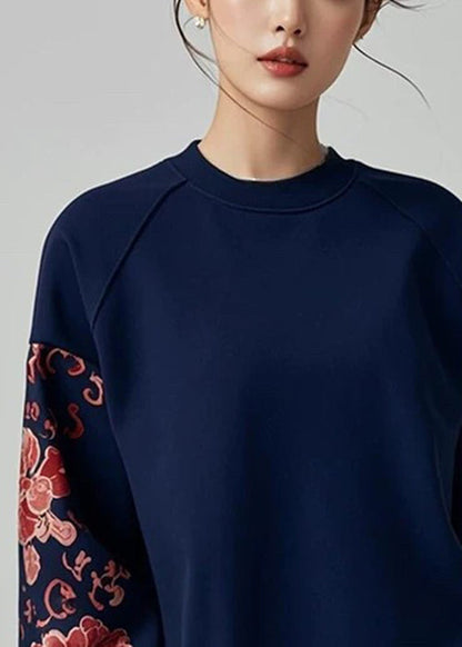 Effortlessly Elegant Pullover with a Timeless Design