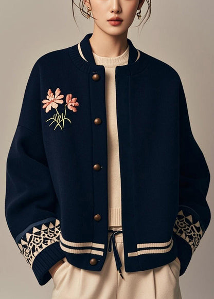 Well Tailored Coat with a Graceful Silhouette