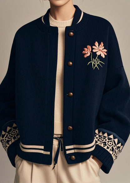 Well Tailored Coat with a Graceful Silhouette