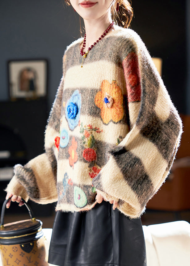 Beautifully Finished Sweater in a Timeless Design