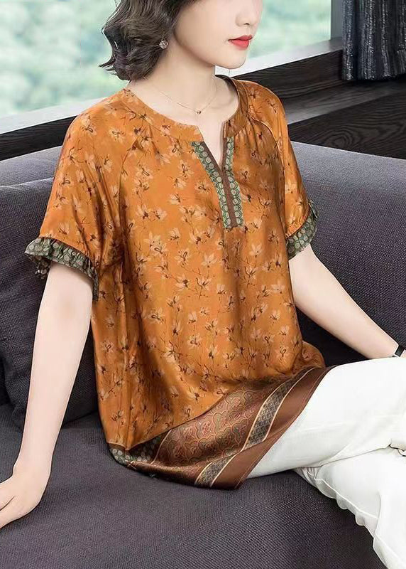 Classic Vintage Shirt with a Flattering Fit