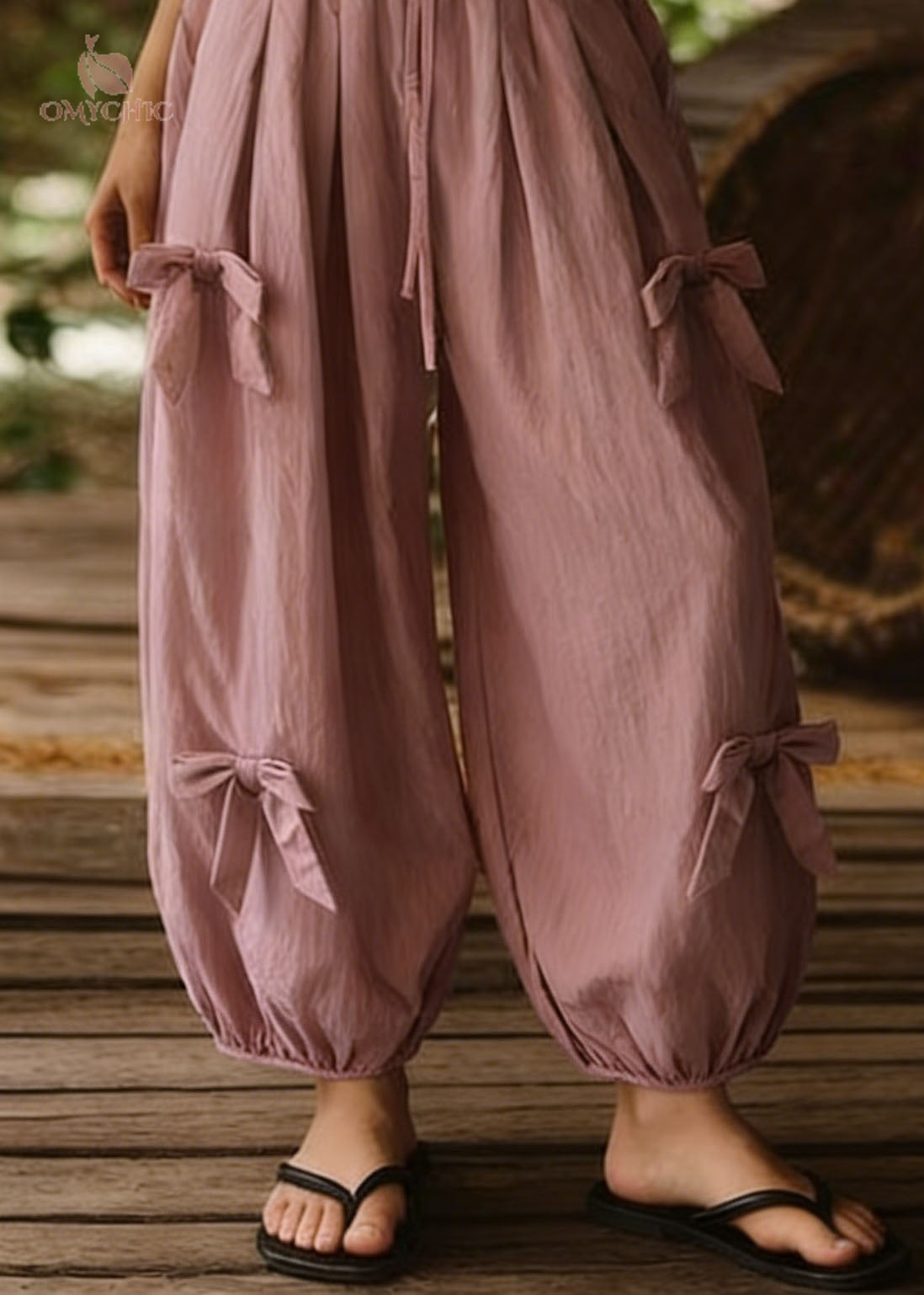 Well Tailored Pants with a Graceful Silhouette