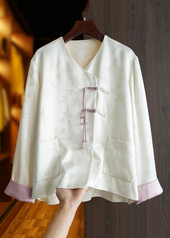 Gracefully Styled Coat for Any Occasion