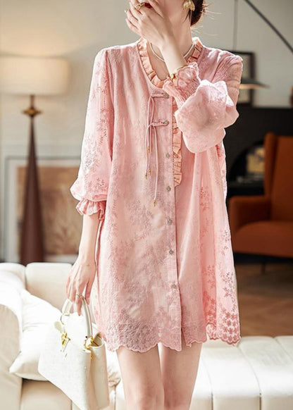 Beautifully Finished Dress in a Timeless Design