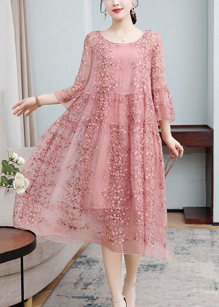 Sophisticated Dress with a Clean Classic Look