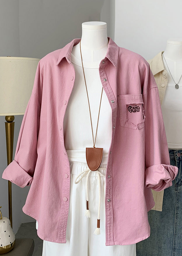 Classic Vintage Blouse with a Flattering Fit